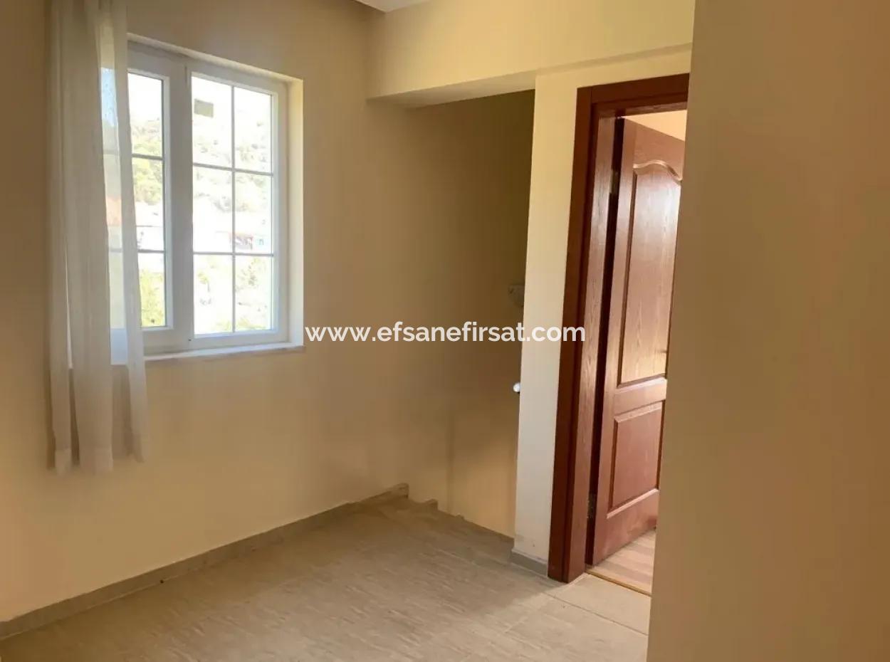 Freistehende Villa Zum Verkauf In Mu'la Ortacada