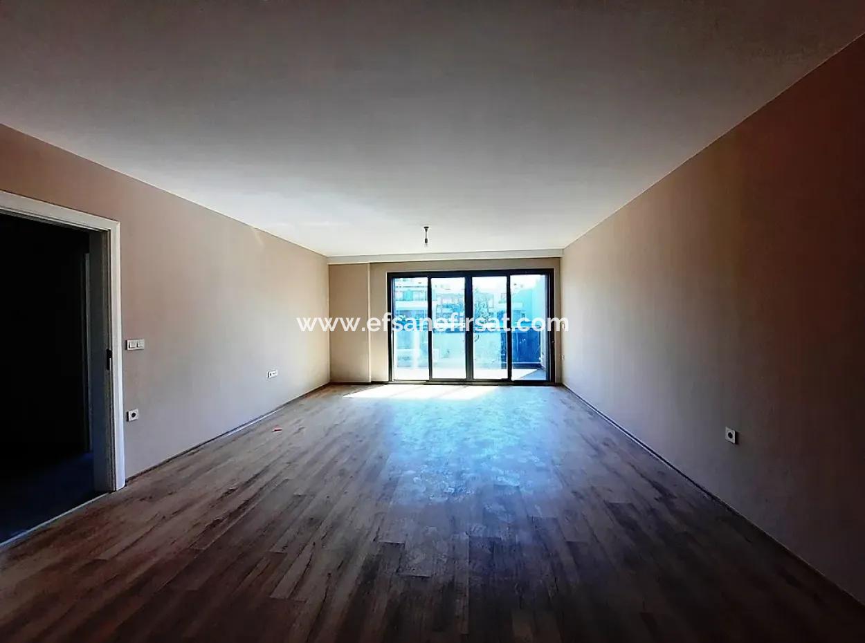 3+ 1 Null Duplexe Mit Gemeinsamem Schwimmbad Zum Verkauf In Marmaris Zentrum