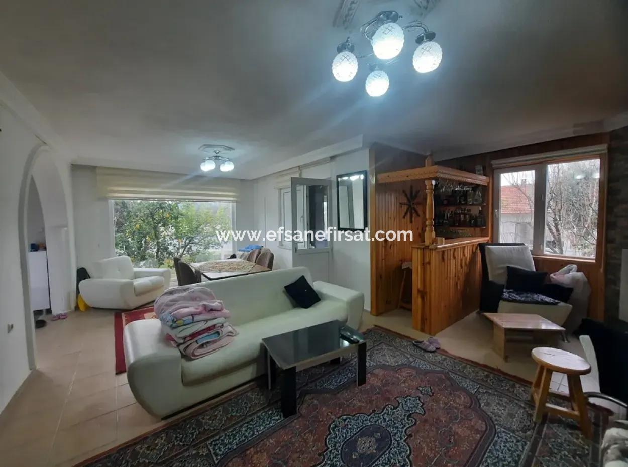 Villa Mit 200 M2 Seeblick Auf 1700 M2 Grundstück In Köyceğiz Zeytinalan Steht Zum Verkauf