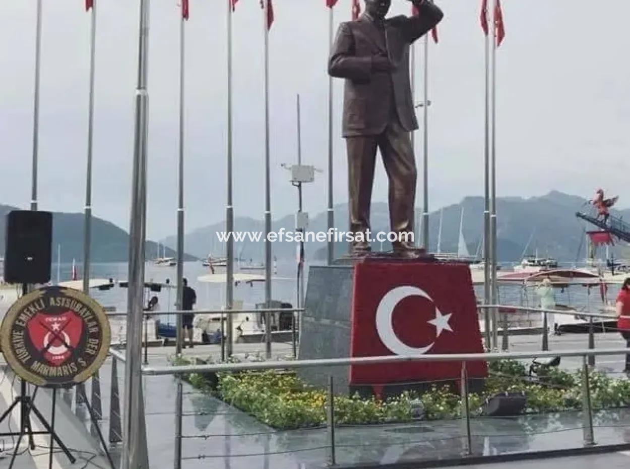 Land Am Meer In Marmaris Wird Für Bodengebundengegeben