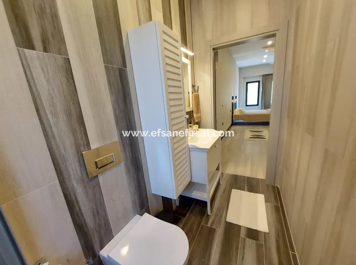 8 Brandneue Villen Auf Einem 2.600 M2 Großen, Freistehenden Grundstück Am Kanal In Muğla Dalyanda Zur Vermietung Für Tourismusunternehmen