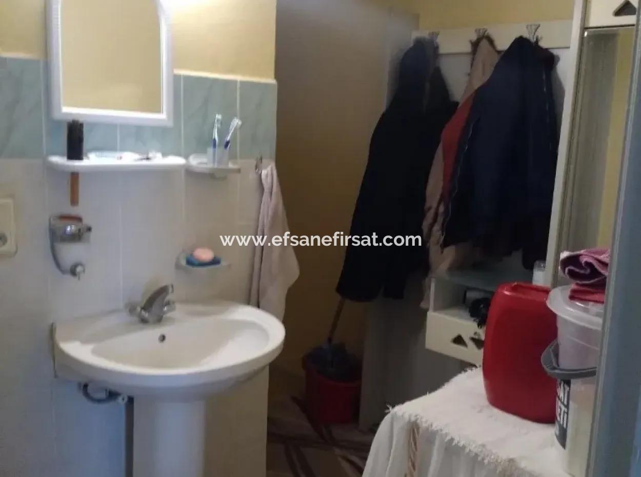 Oriya Zum Verkauf, Schnäppchen Oder Tausch Freistehendes 2-Wohnung