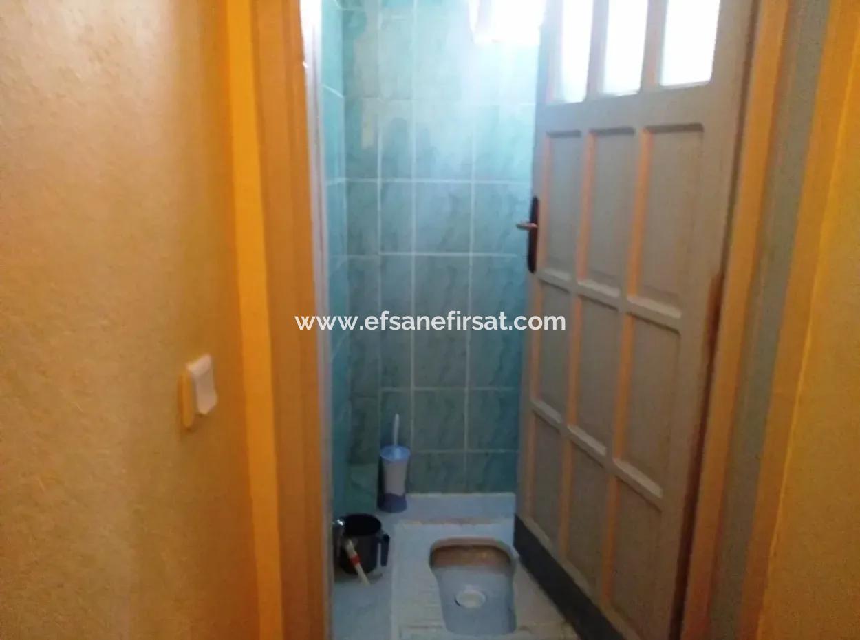 Oriya Zum Verkauf, Schnäppchen Oder Tausch Freistehendes 2-Wohnung