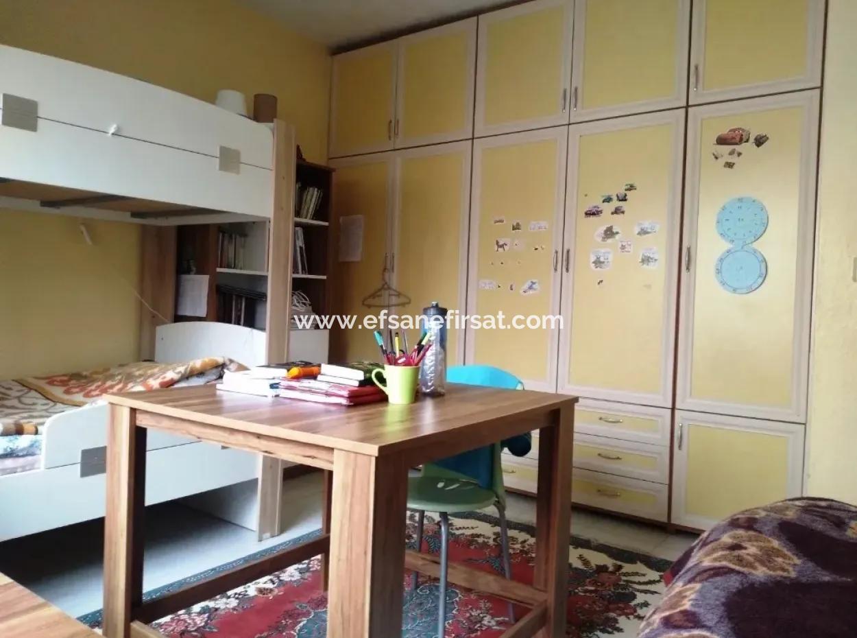 Oriya Zum Verkauf, Schnäppchen Oder Tausch Freistehendes 2-Wohnung