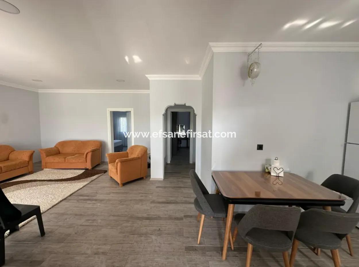 Einstöckiges Haus Mit Freistehendem Pool In Ortacada Zur Langzeitmiete