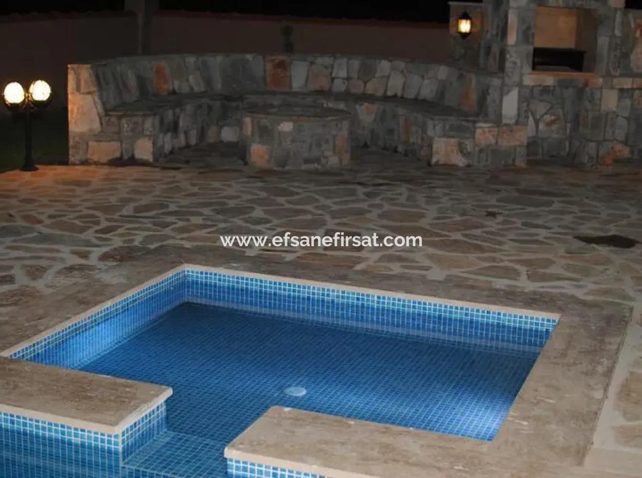 2.836 M², 15/30 Zonierte Grundstücksvilla, Geeignet Für Massenwohnungen Und Hotelbau In Dalyan, Muğla