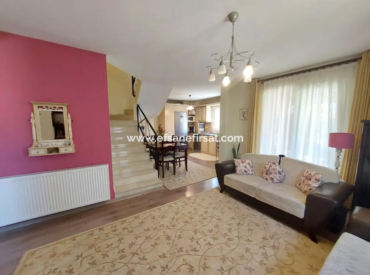 Unabhängige Und Gepflegte 4 In 1 Maisonette-Villa Zum Verkauf In Muğla, Ortaca, Dalyan