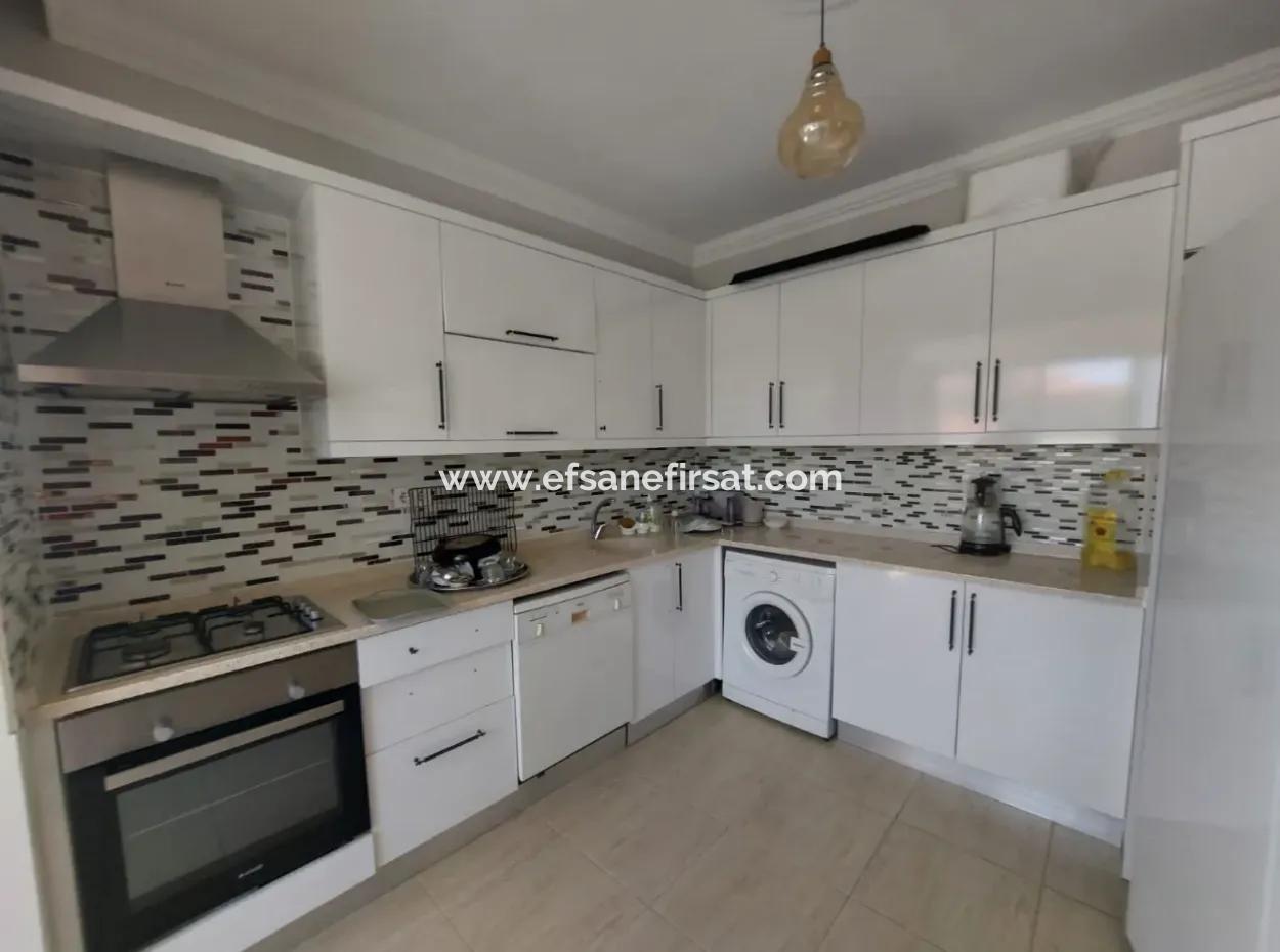 Auf Einem 500 M2 Großen Freistehenden Grundstück In Muğla Dalyan Stehen 2 Möblierte Wohnungen Von 220 M2 Zur Miete