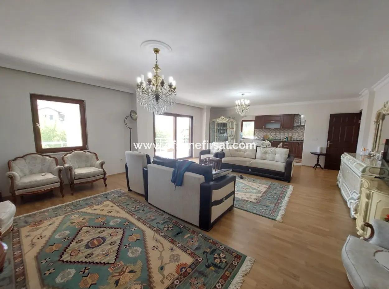 Luxus-Triplex Mit Swimmingpool Im 7 500 M2 Großen Granatapfelgarten In Mugla Dalyan