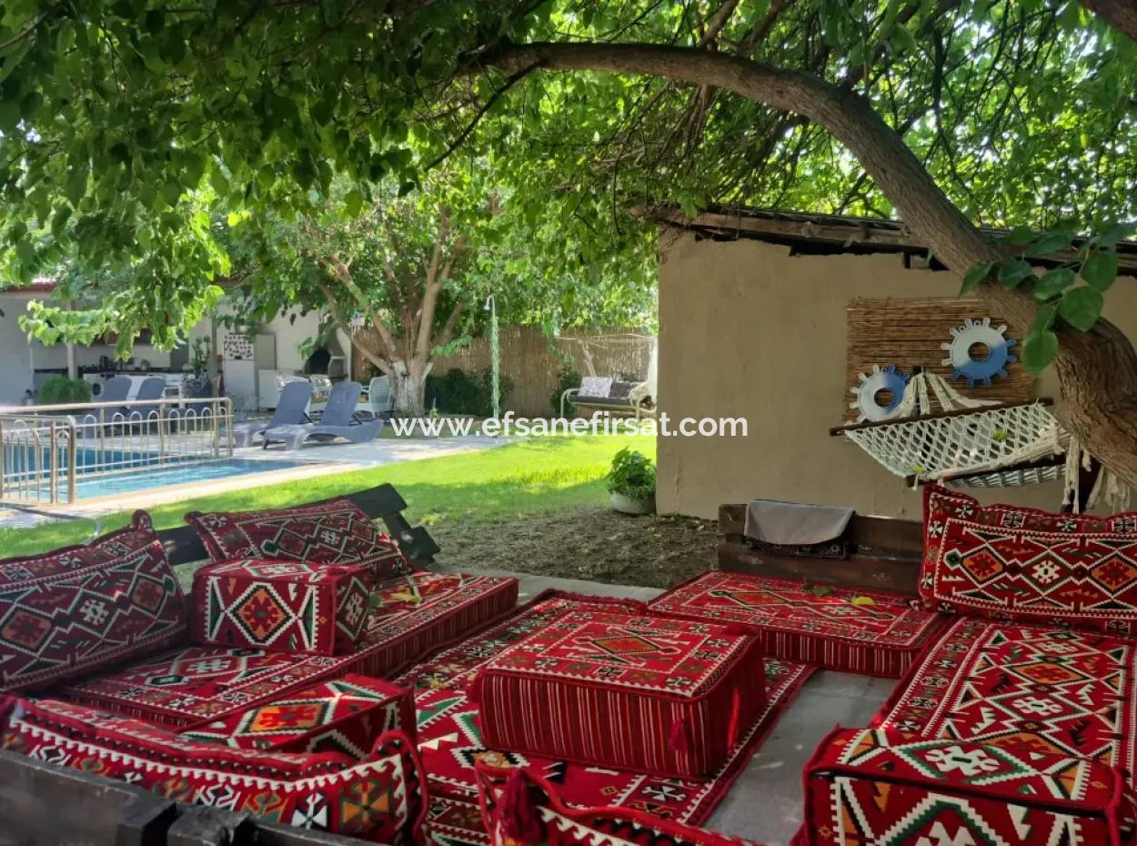 Ortaca Ekşiliyurt 2 1 Möblierte Wohnung Zur Miete Auf Einem Grundstück Von 700 M2 Mit Swimmingpool