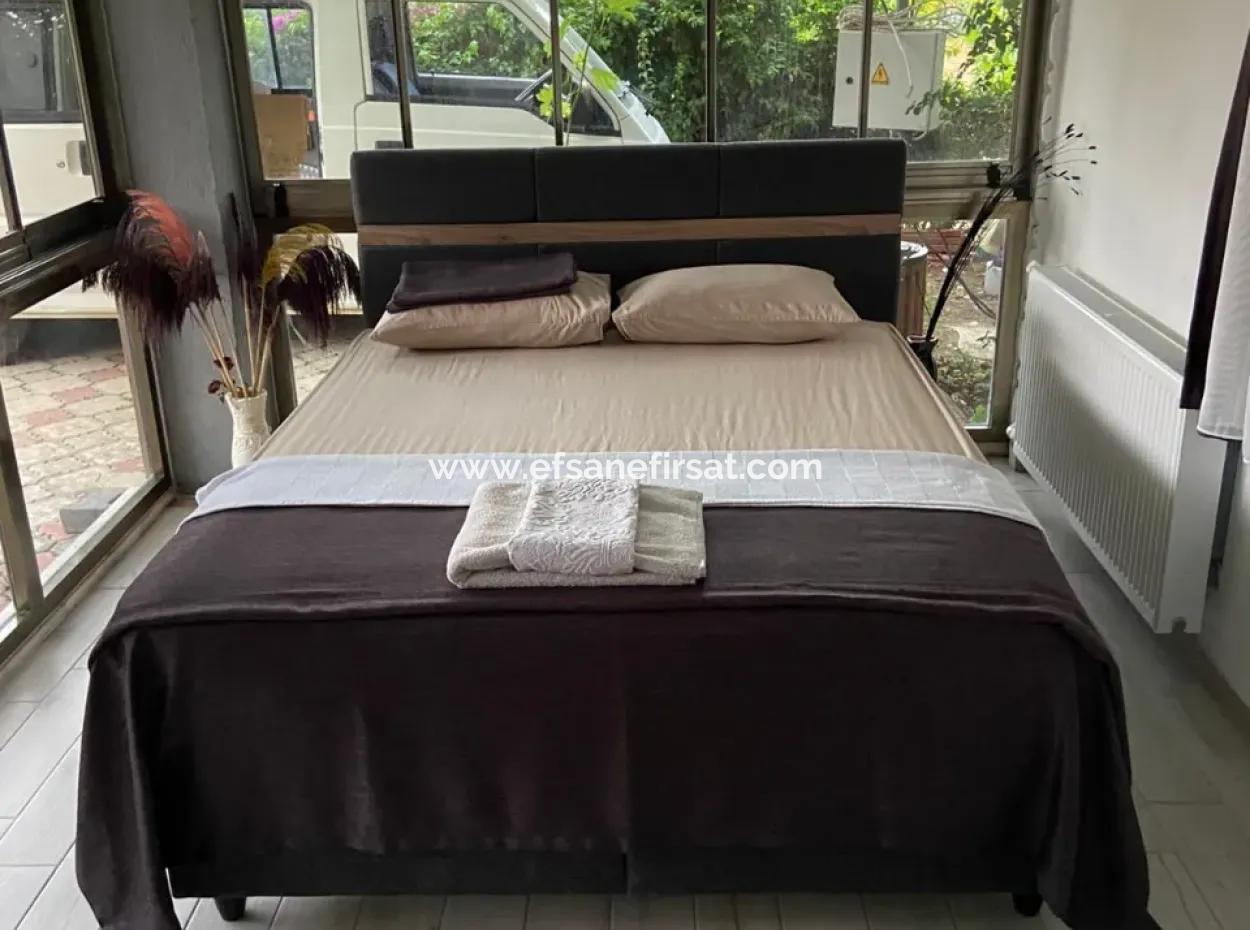 Ortaca Ekşiliyurt 2 1 Möblierte Wohnung Zur Miete Auf Einem Grundstück Von 700 M2 Mit Swimmingpool