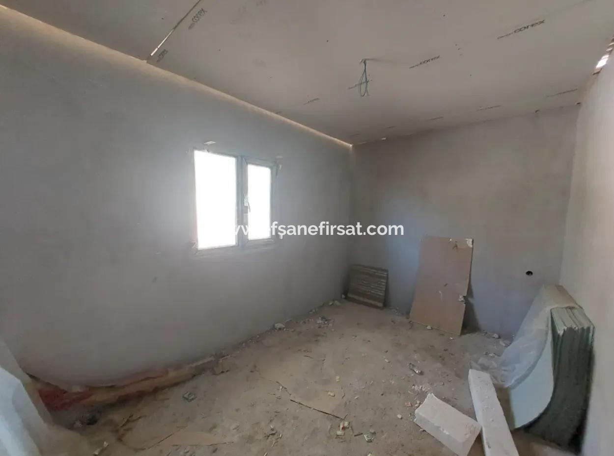 Auf 763 M2 Grundstück In Ortaca Gökbel, Rohbau 70 M2, 2 1 Fertighaus Zu Verkaufen