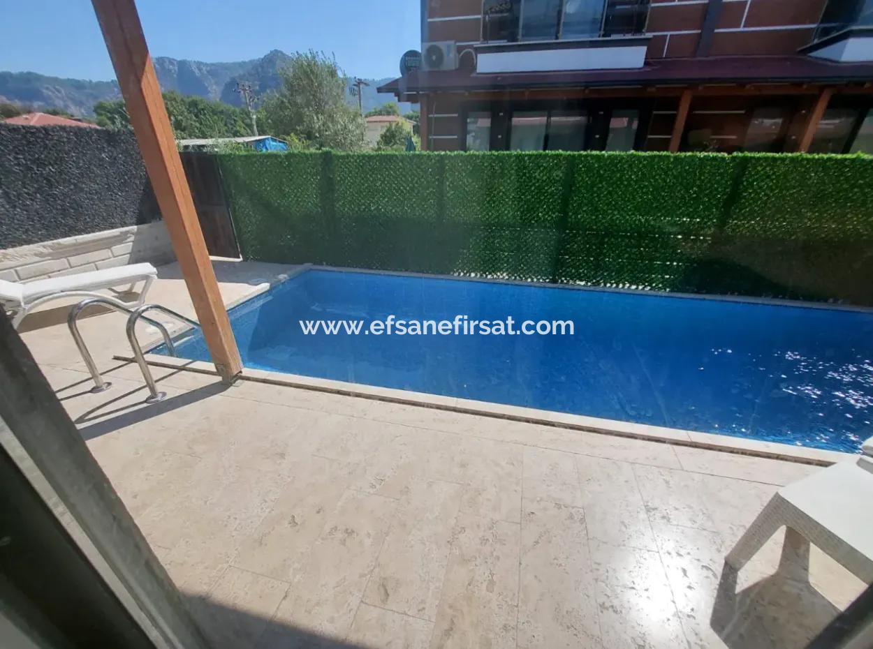 Maisonette Mit Freistehendem Swimmingpool Im Muğla Dalyan-Komplex Zu Verkaufen