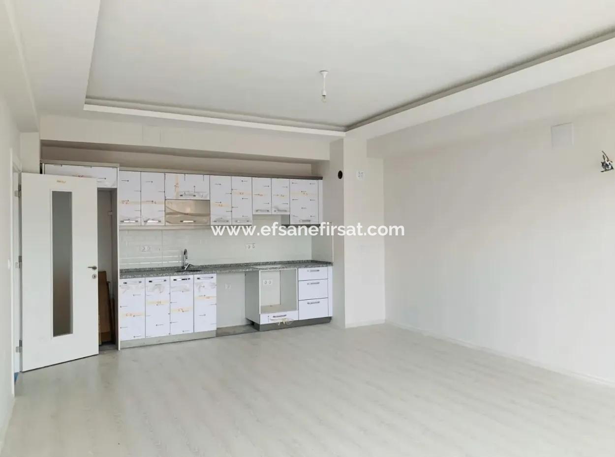 Die Wohnung Hat Zentral-Heizung Für Verkauf, Ortaca Null