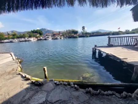 Köyceğiz Çandır Dalyan Canal Zero 865 M2 Haus Und Restaurant Zu Verkaufen