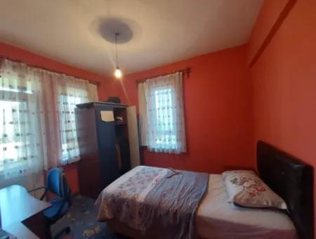 Ein Haus Mit 4 1 Und 3 1 Schwimmbädern Auf Einem 645 M² Großen Grundstück In Ortaca Kemaliye Steht Zum Verkauf Oder Zum Tausch.