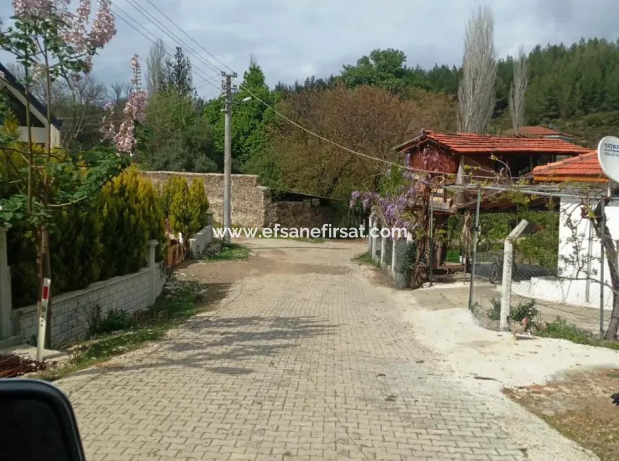 Mugla Köyceğiz In The Village Of Köyceğiz 1026 M2 Detached Land For Sale