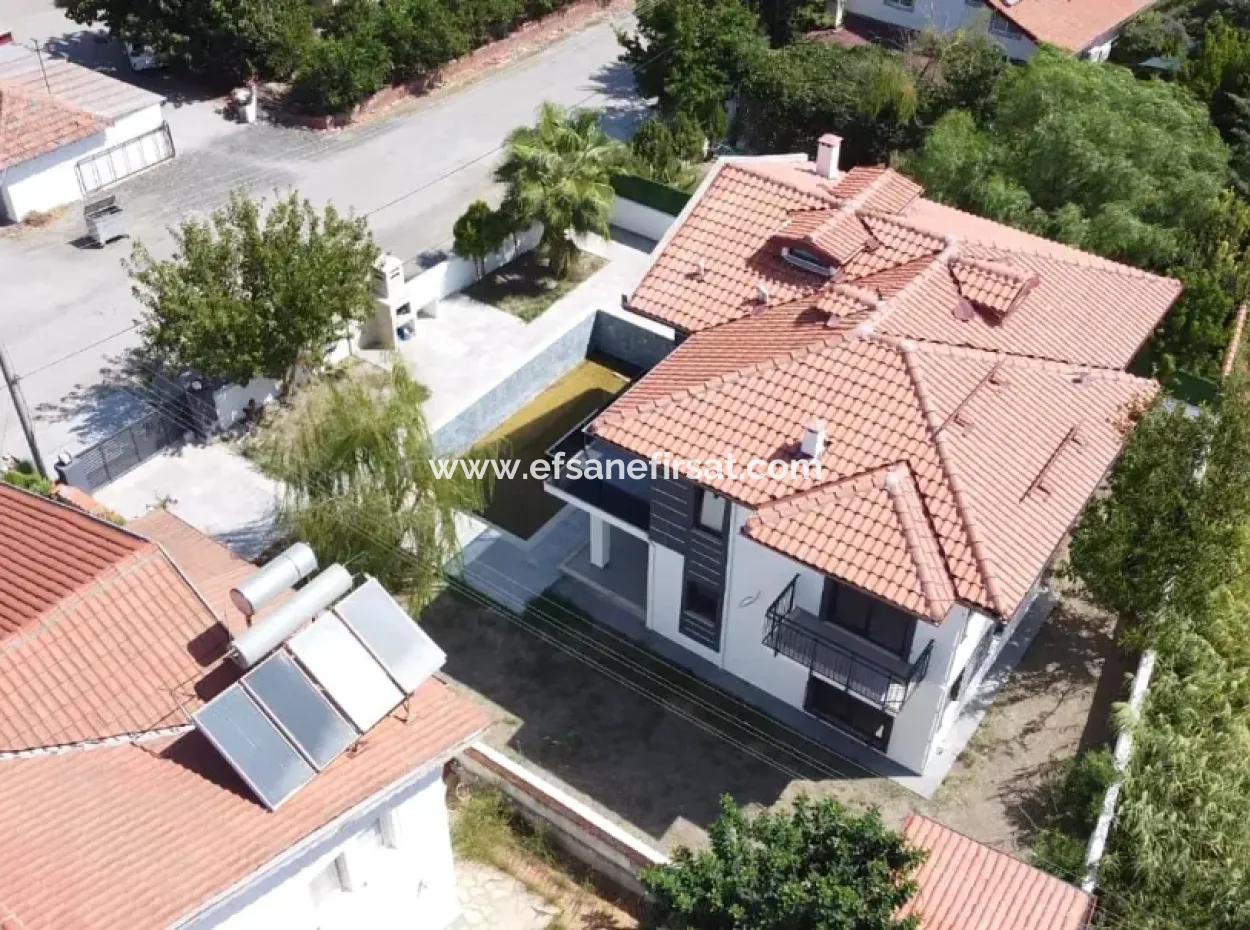 Mugla Dalyan 520 M2 Land 230 M2 5+ 1 Ultra Luxury Villa For Sale