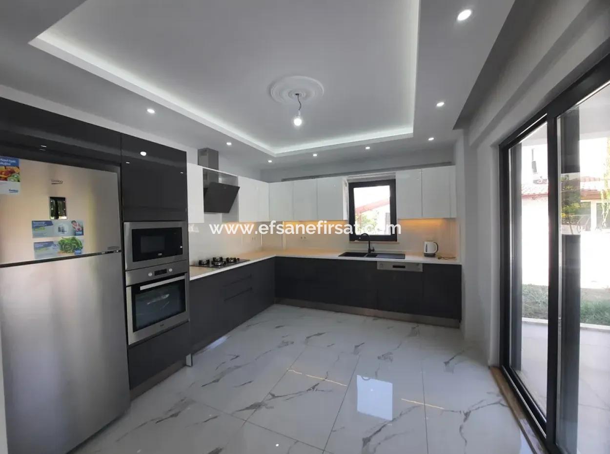 Mugla Dalyan 520 M2 Land 230 M2 5+ 1 Ultra Luxury Villa For Sale