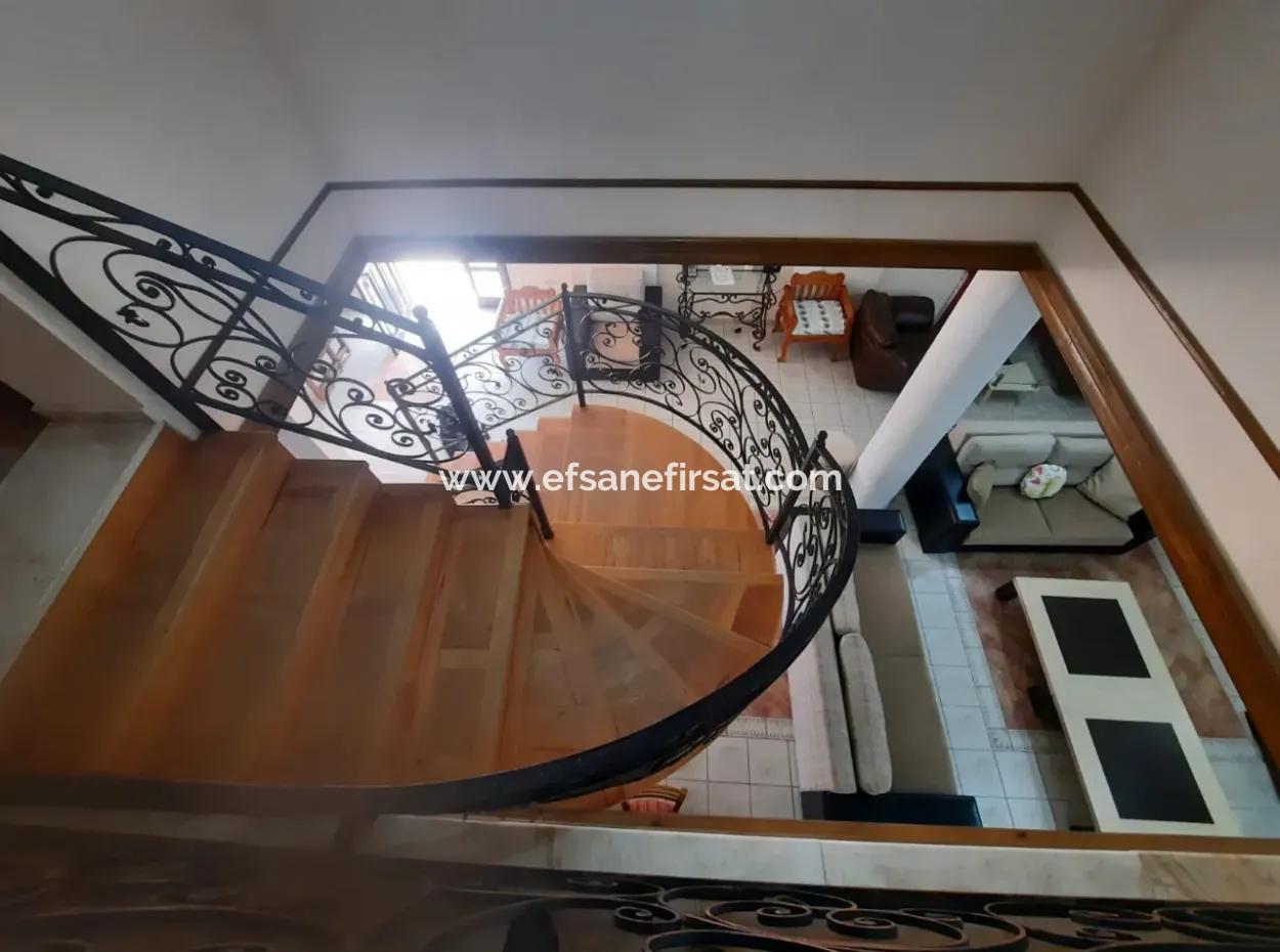 Muğla Ortaca Dalyan Da 280 M2 4 1 Jacuzzi Triplex For Sale