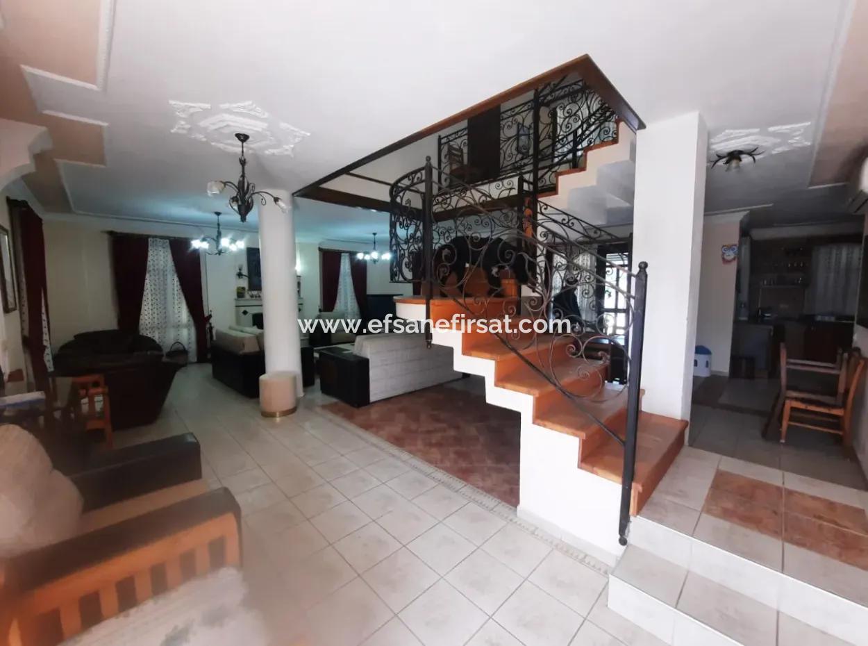 Muğla Ortaca Dalyan Da 280 M2 4 1 Jacuzzi Triplex For Sale