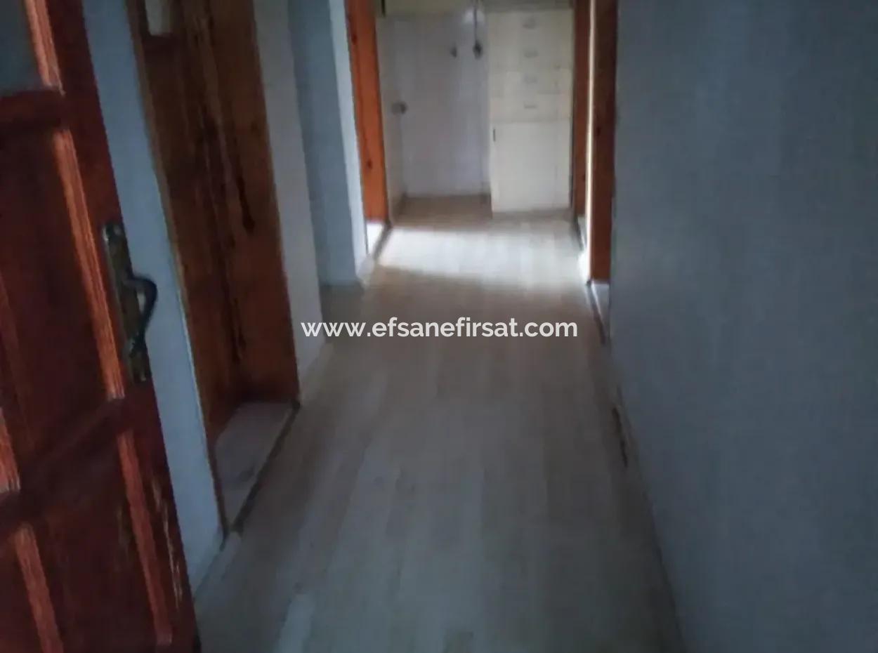 Ortaca Cumhuriyet Mah. 3-Storey House Complete For Sale In 357 M2 Plot