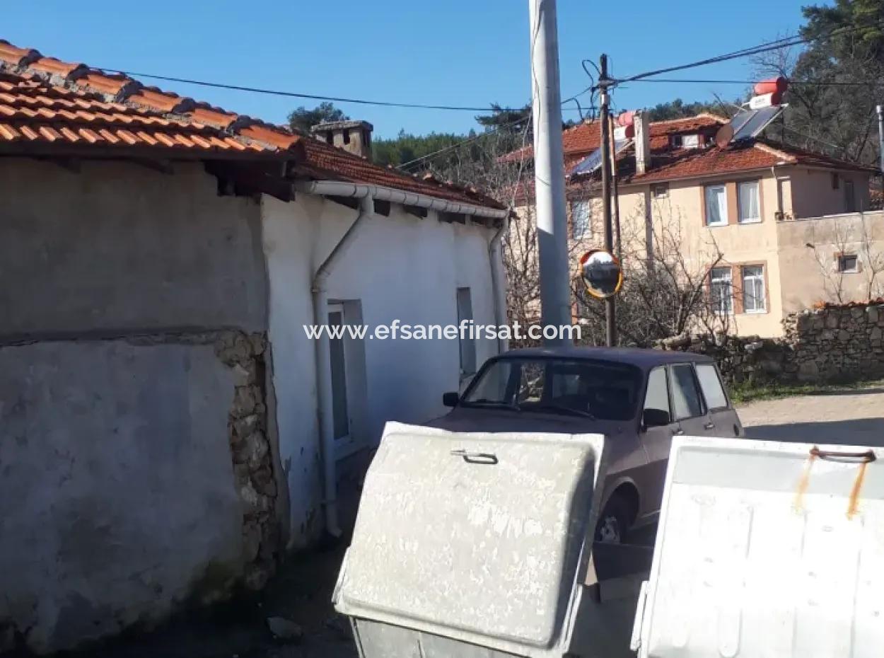 Village House For Sale On 545 M2 Zoned Land In Denizli Kızılağaç