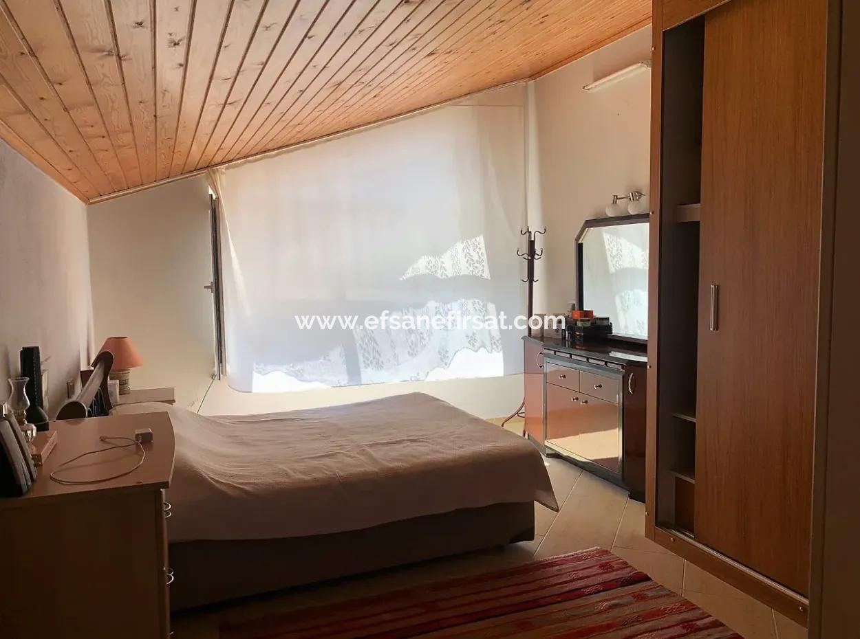 1 Villa With 1 Apartment For Sale In Köyceğiz Ulucami