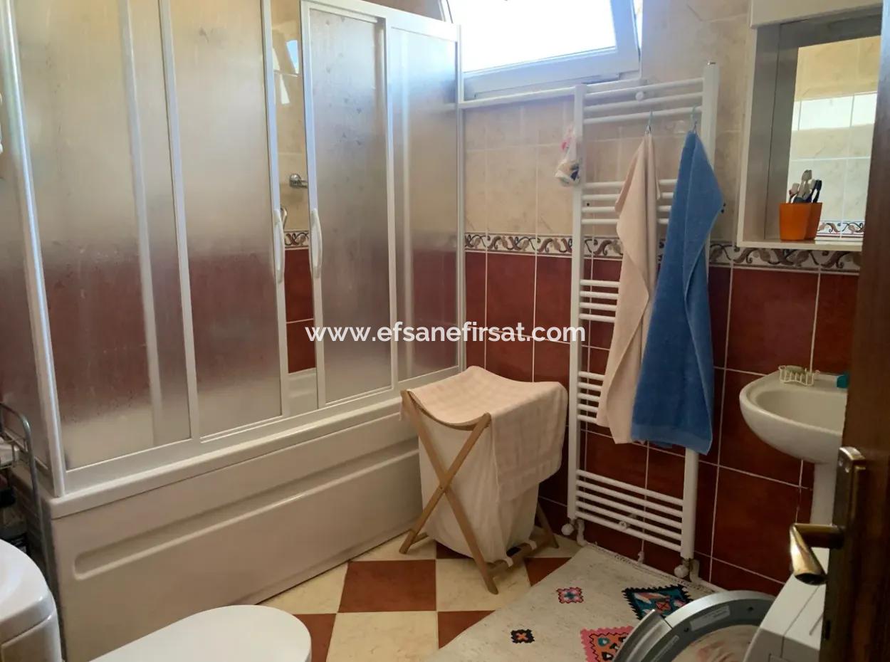 1 Villa With 1 Apartment For Sale In Köyceğiz Ulucami