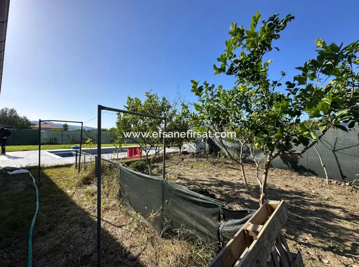 Single-Storey House With Detached Pool In Ortacada For Long-Term Rent