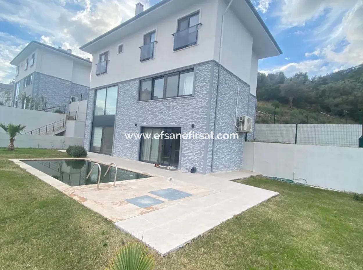 Furnished 4 1 Villa Rent In 415 M2 Plot In Ortaca Sarigerme