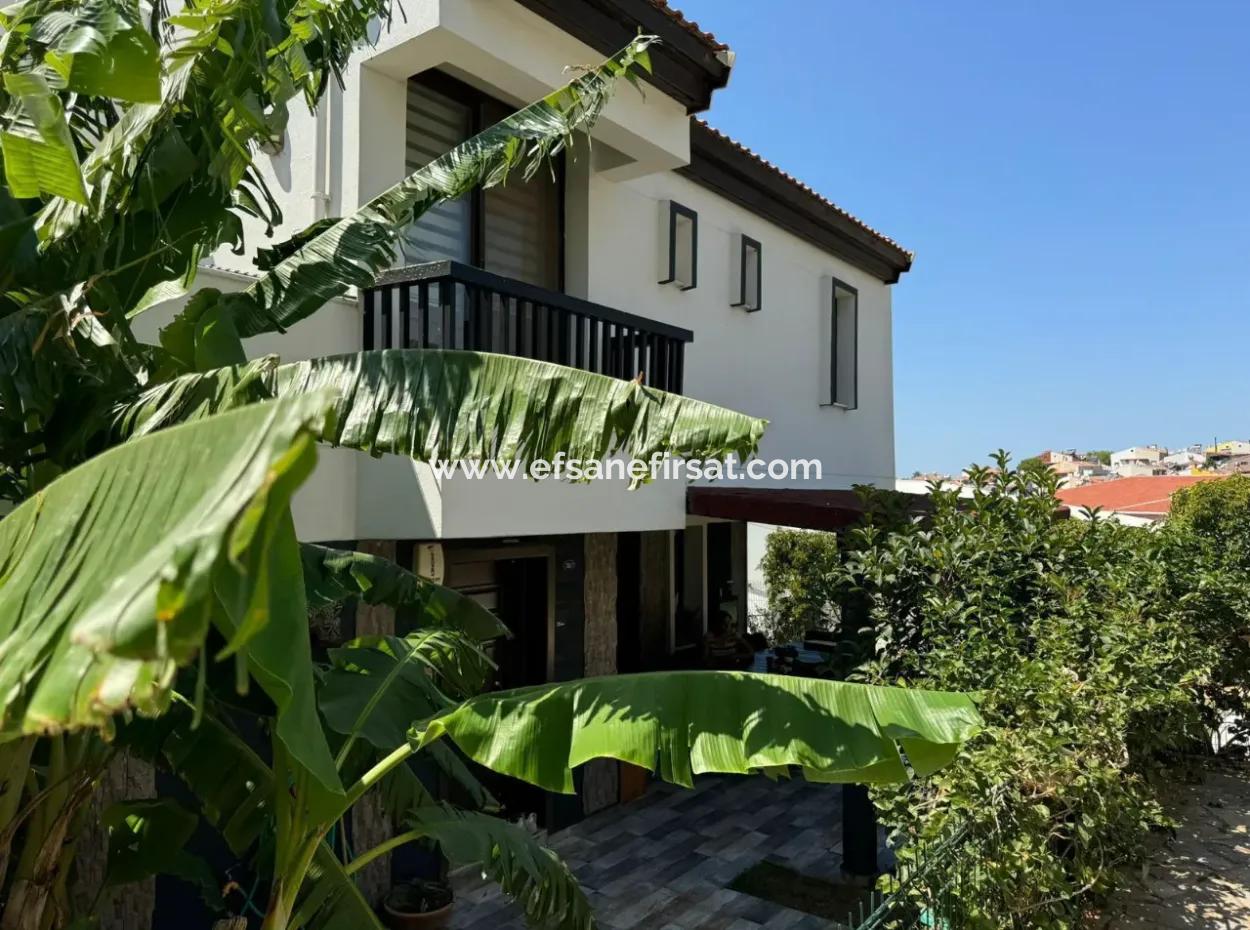 250 M2, 5 1 Duplex In Izmir Güzelbahçe Kahramandere Is For Sale Or Partially Bartered