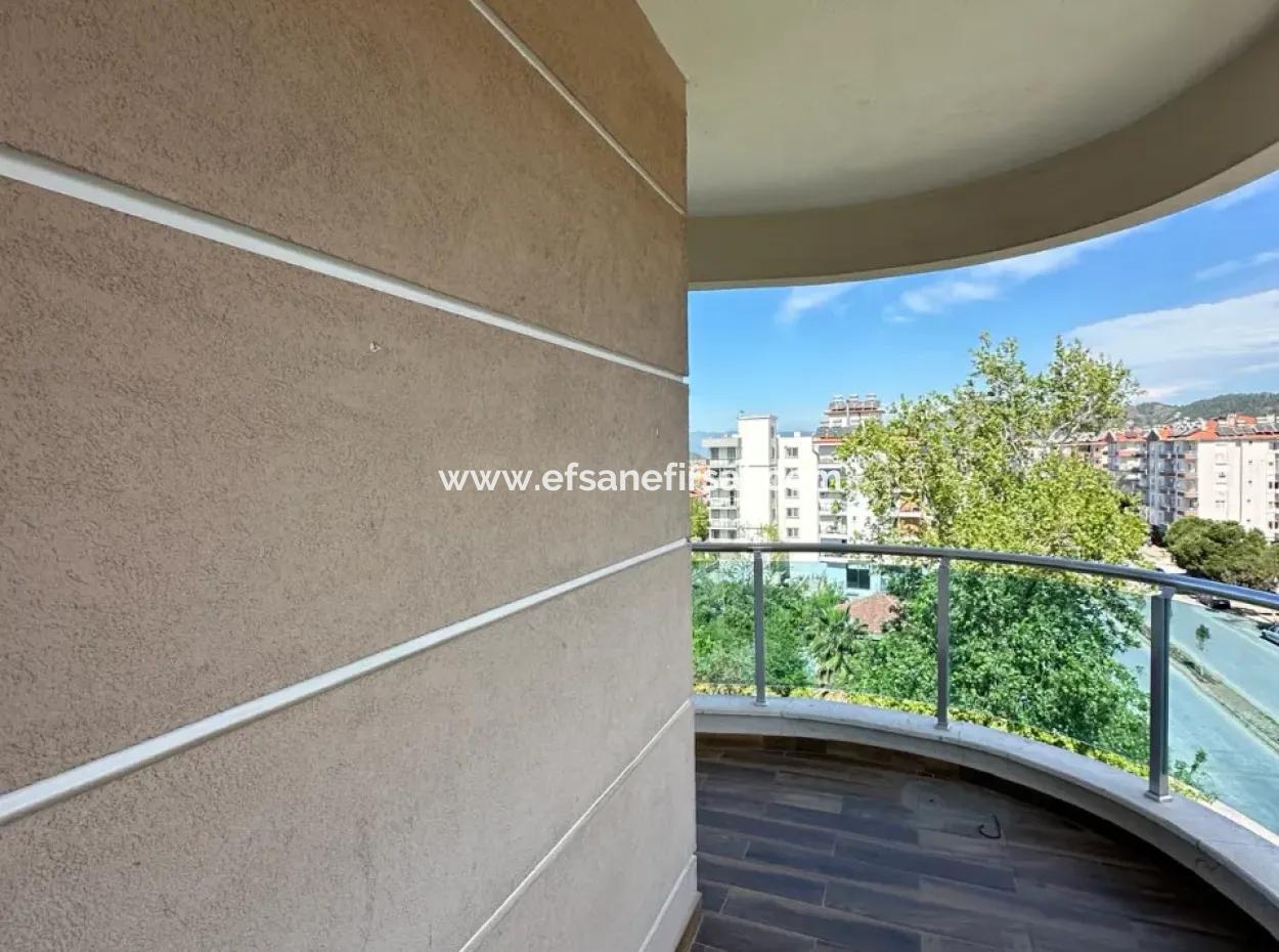 3 1 Luxury Boulevard Front Flat In Residence For Sale