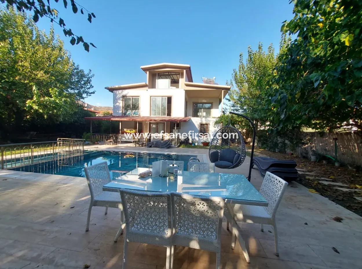 Ortaca Ekşiliyurt 2 1 Furnished Apartment For Rent On A Plot Of 700 M2 With Swimming Pool