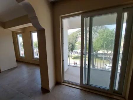 Muğla Dalyanda 2 1 Canal View Apartment For Rent