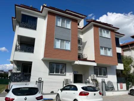 Ortaca Cumhuriyet De Boulevard Façade 3 1 Flat For Sale