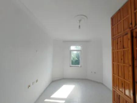 In The Center Of Dalyan, Muğla, 2 1 Unfurnished Apartment For Rent
