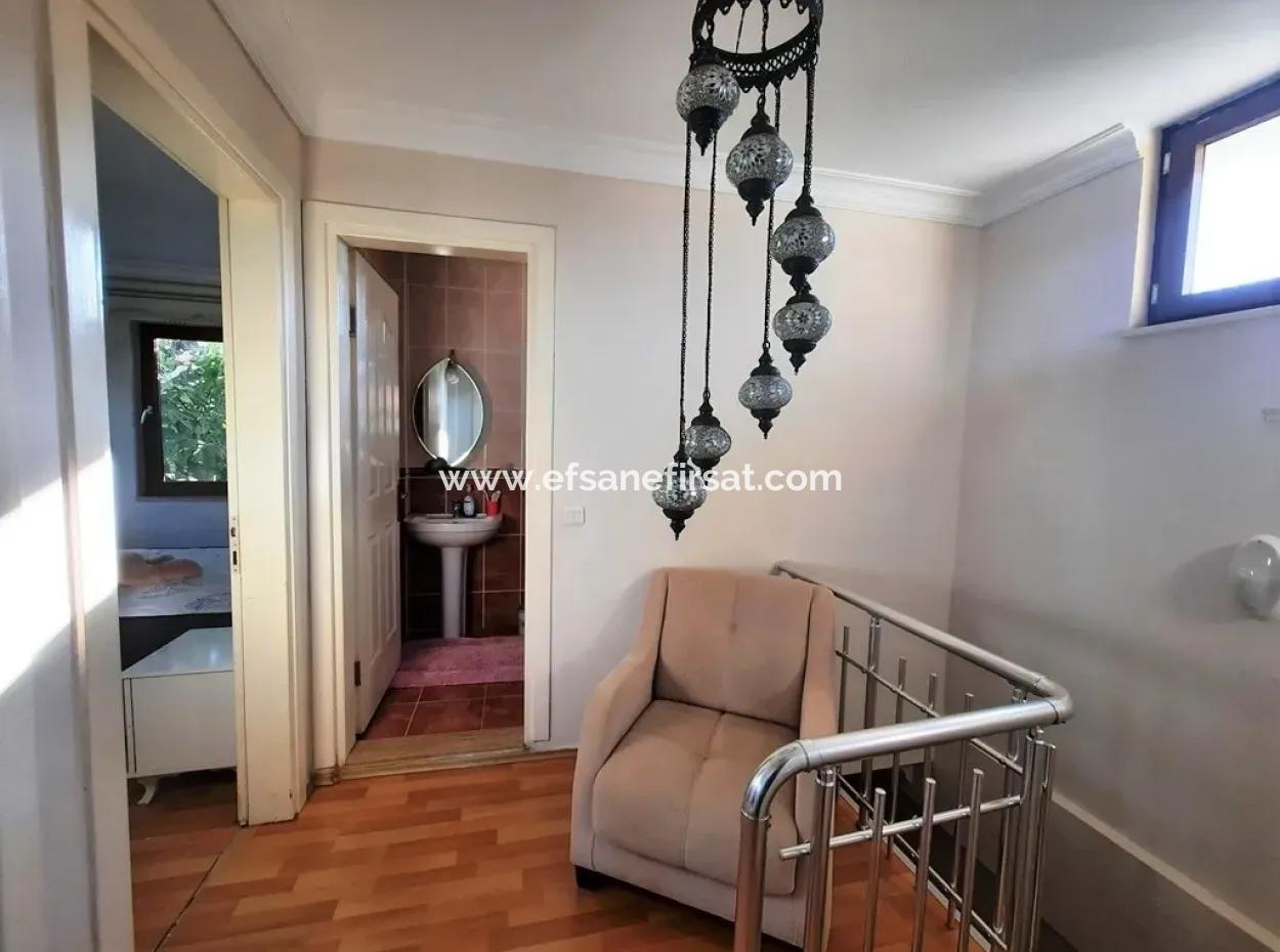 Dalyanda Satılık Yüzme Havuzlu Müstakil Eşyalı Villa