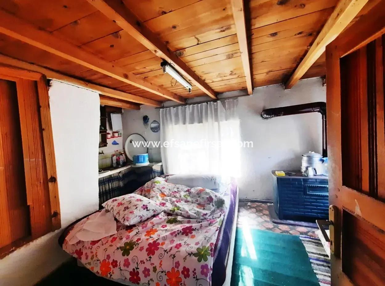 Denizli Çameli İmamlarda Satılık Müstakil 2 Katlı Ev