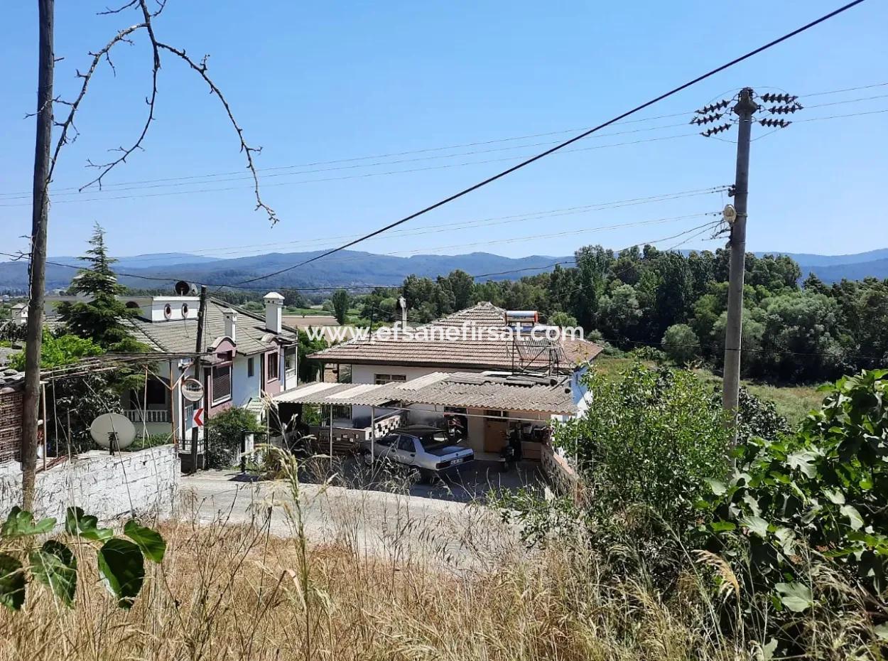 Muğla Ula Ataköyde Satılık Kelepir 725 M2 İmarlı Arsa Ve Köy Evi