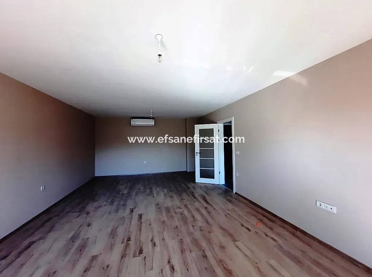 Marmaris Merkezde Ortak Yüzme Havuzlu 3+1 Sıfır Dubleks Satılık