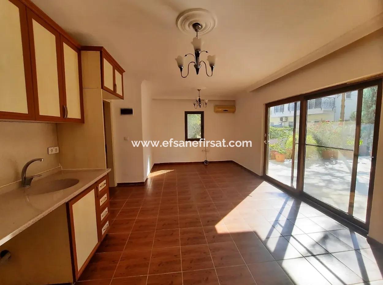 Muğla Ortaca Dalyanda Kiralık Yüzme Havuzlu 2+1 Giriş Kat Daire