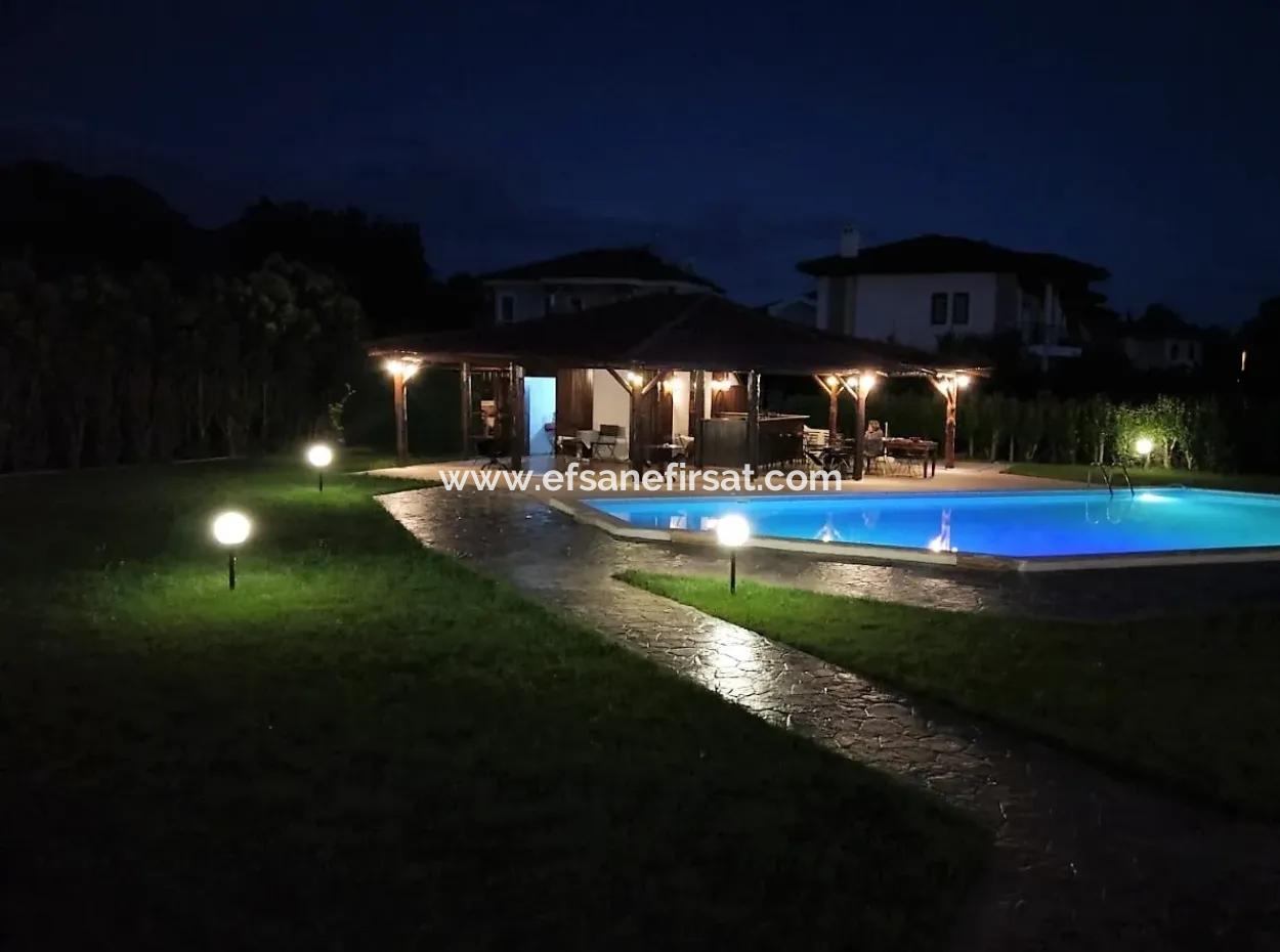 Muğla Dalyanda Satılık 1500 M2 Arsada Bakımlı Butik Otel