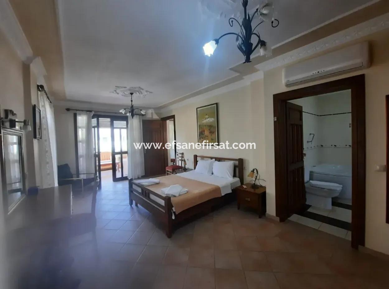 Muğla Ortaca Dalyan Da 280 M2 4+1 Jakuzili Tripleks Satılık