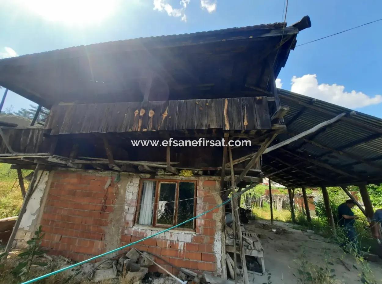 Beyağaç Sazak Ta 3 250 M2 Arazide Köy Evi Ve Ahır Satılık