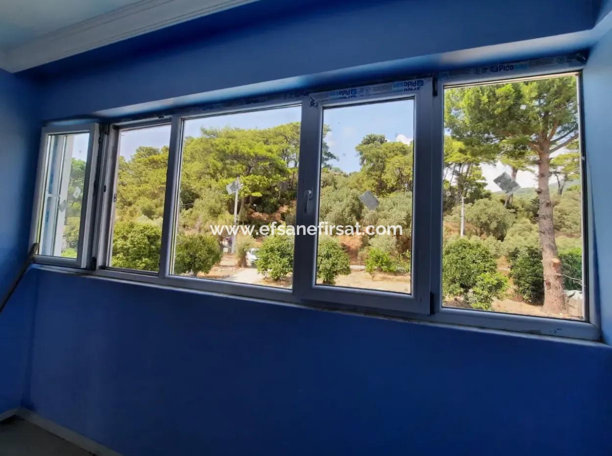 Muğla Köyceğiz Çandır Da 1 570 M2 Arazide, Yüzme Havuzlu, Göl Manzaralı Tripleks Satılık