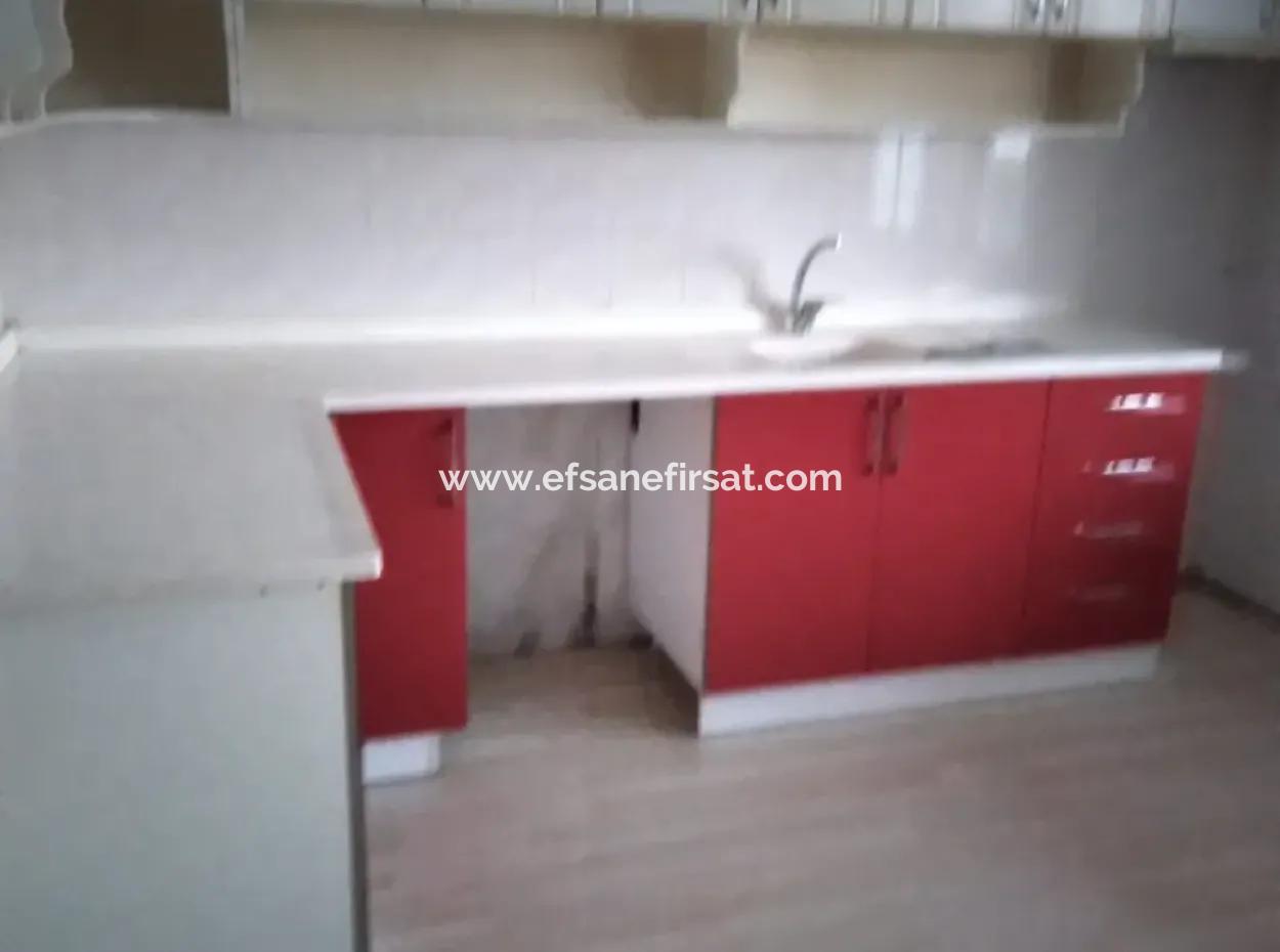 Ortaca Cumhuriyet Mah. 357 M2 Arsa İçinde 3 Katlı Ev Komple Satılık