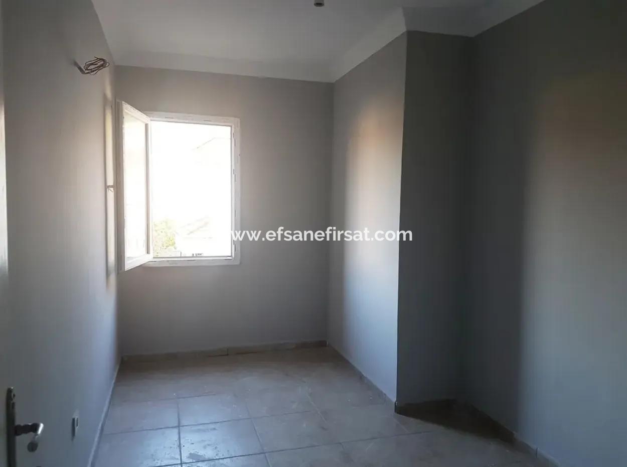 Dalamanda Satılık Yüzme Havuzlu Kelepir Villa