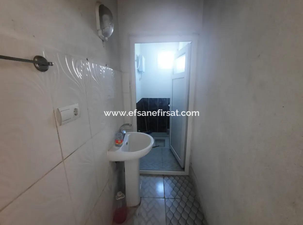 Çameli Kızılyaka Da 5 000 M2 Arazide 2+1 Müstakil Ev, Ve Ahır Kiralık