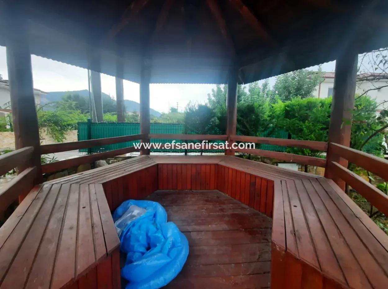 Dalyanda Müstakil 500 M2 Arsada 150 M2 4+1 Eşyalı Dubleks Yıllık Kiralık